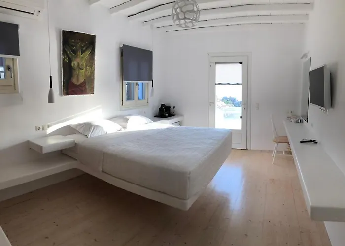 Empress Villa Platis Yialos